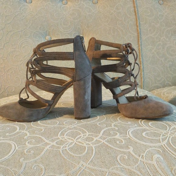 Vince Camuto tan clour suede pumps - 7M - Picture 1 of 9